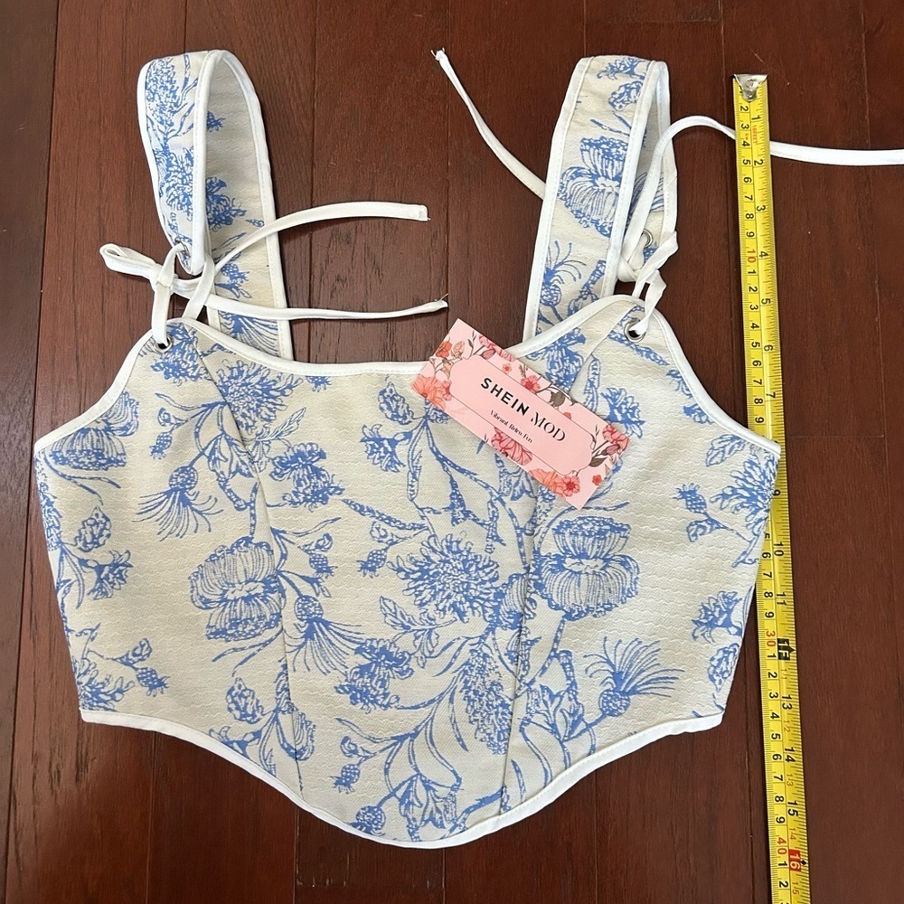 NWT SHEIN MOD Floral Print Knot Front Cami Top blue white size S - Picture 7 of 10